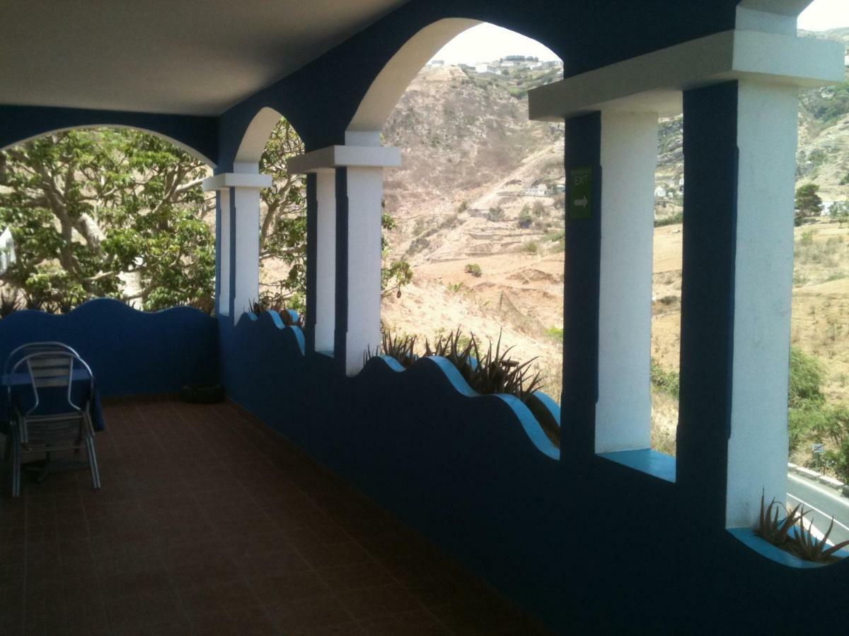 Djabraba'S Eco-Lodge Vila Nova Sintra Rum bild